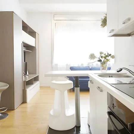 Rio M3 Sondrio E Stazione Apartmán *