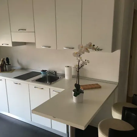 Rio M3 Sondrio E Stazione Apartmán *
